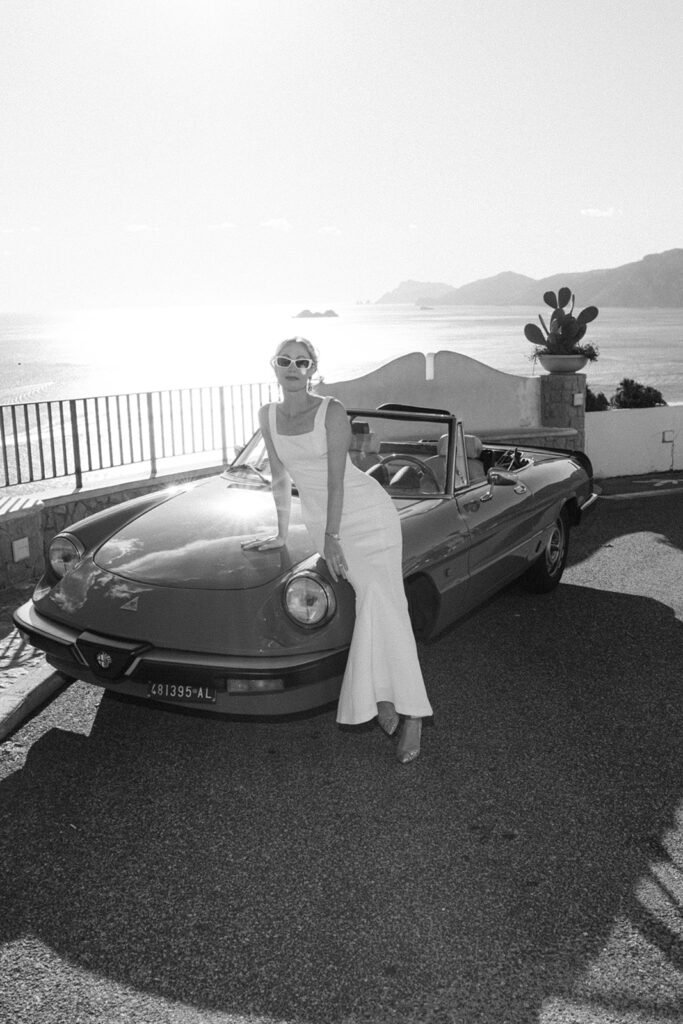 Bride portrait with vintage car in amalfi coast